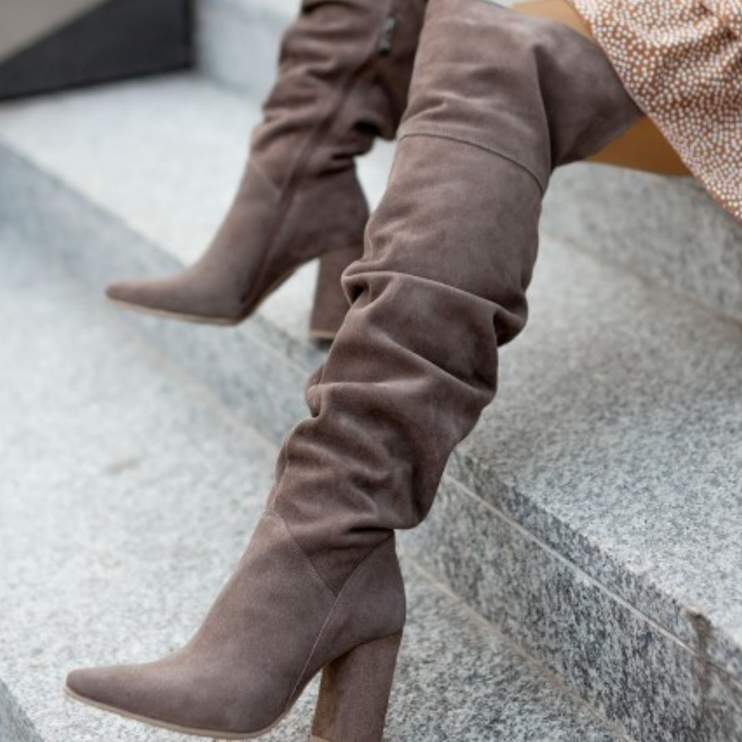 Bottes River Island En Daim Couleur Beige - Longueur Genou, Talon Haut Avec Plateforme - Taille Standard