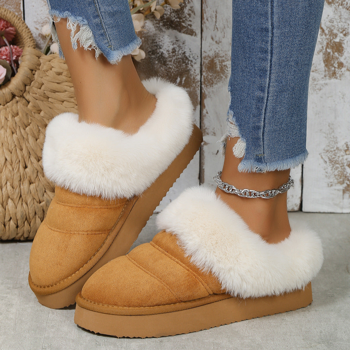 Women’s Fleece-Lined Platform Slippers