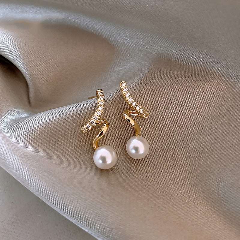 Faux Diamond and Pearl Drop Earrings - Wazzi's Wear
