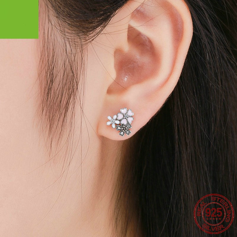 Women’s Silver Floral Stud Earrings - Wazzi's Wear