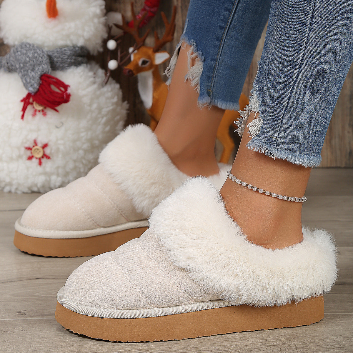 Women’s Fleece-Lined Platform Slippers