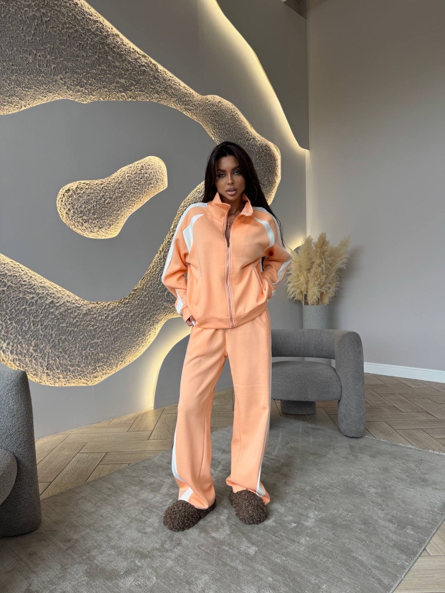 Womens Long-Sleeve Zip-Up Jacket And Sweatpants Two-Piece Set
