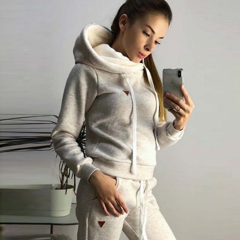 Women’s Solid Colour Fleece-Lined Sweatsuit