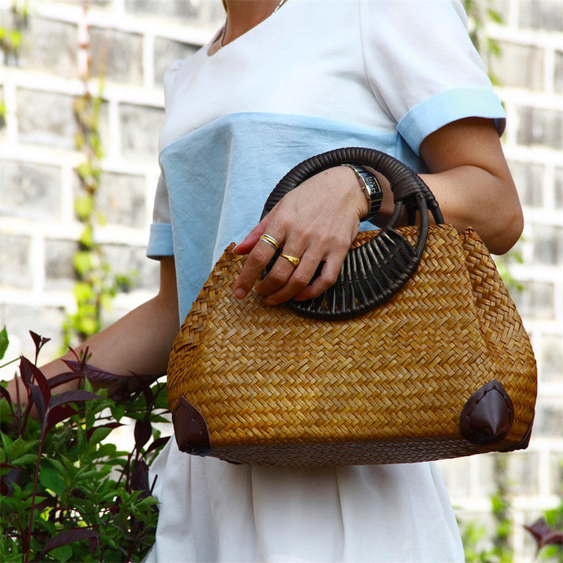 Women’s Rattan Straw Hand Bag with Round Wooden Handle in 2 Colors - Wazzi's Wear