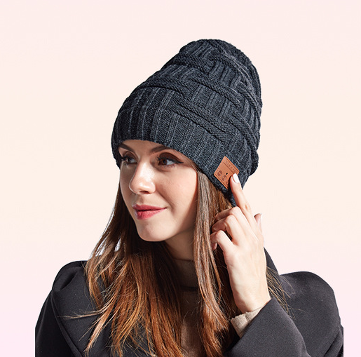 Warm Knit Toque with Bluetooth Connection - Wazzi's Wear