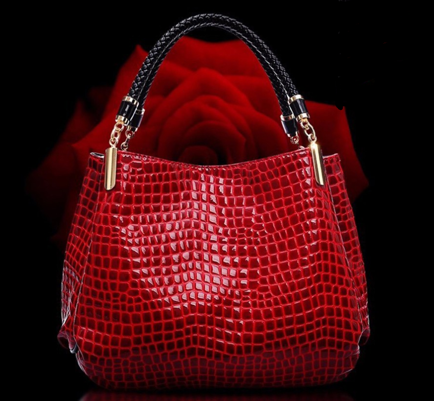 Women’s Crocodile Pattern Hand Shoulder Bag in 3 Colors - Wazzi's Wear