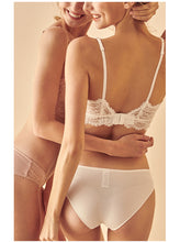 Load image into Gallery viewer, Women’s Lace Bra and Panty Set in 5 Colors - Wazzi&#39;s Wear