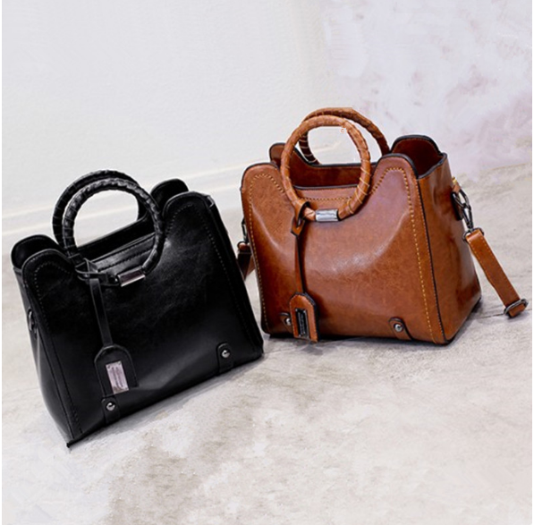 Women’s Oil Wax Leather Hand Messenger Bag in 3 Colors - Wazzi's Wear