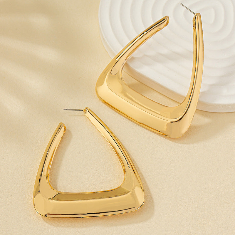 Women’s U-Shaped Metal Earrings - Wazzi's Wear