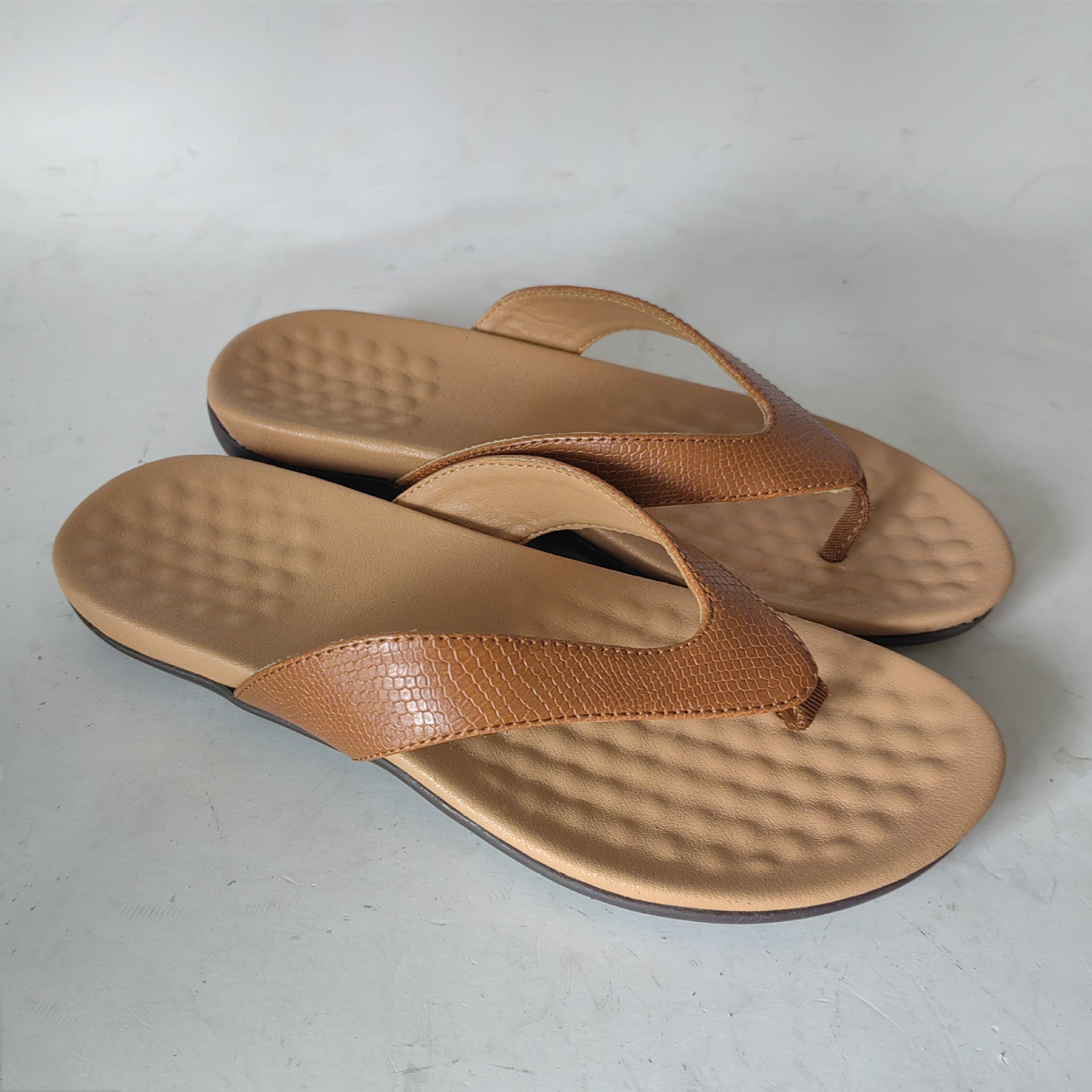 Women’s Flat Heel Thong Sandals in 3 Colors