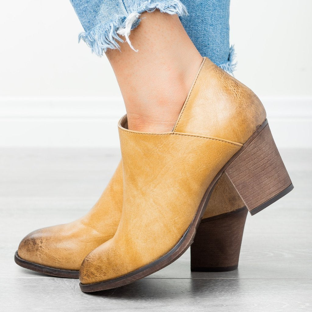 Women’s Pointed Toe Short Heel Ankle Boots in 5 Colors - Wazzi's Wear