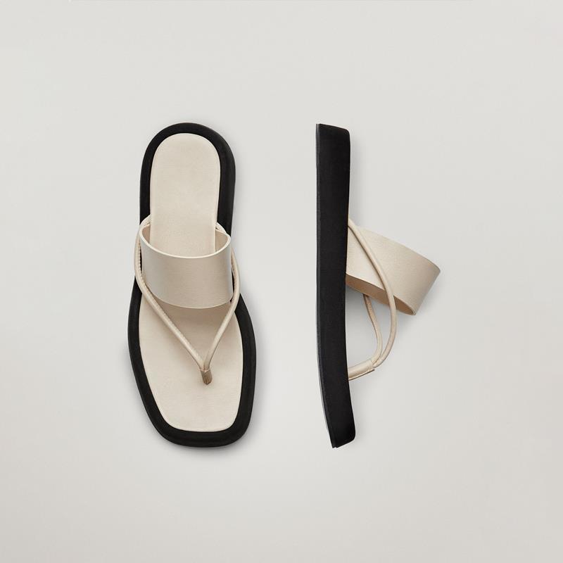 Women’s Sophisticated PU Leather Thong Sandals - Wazzi's Wear