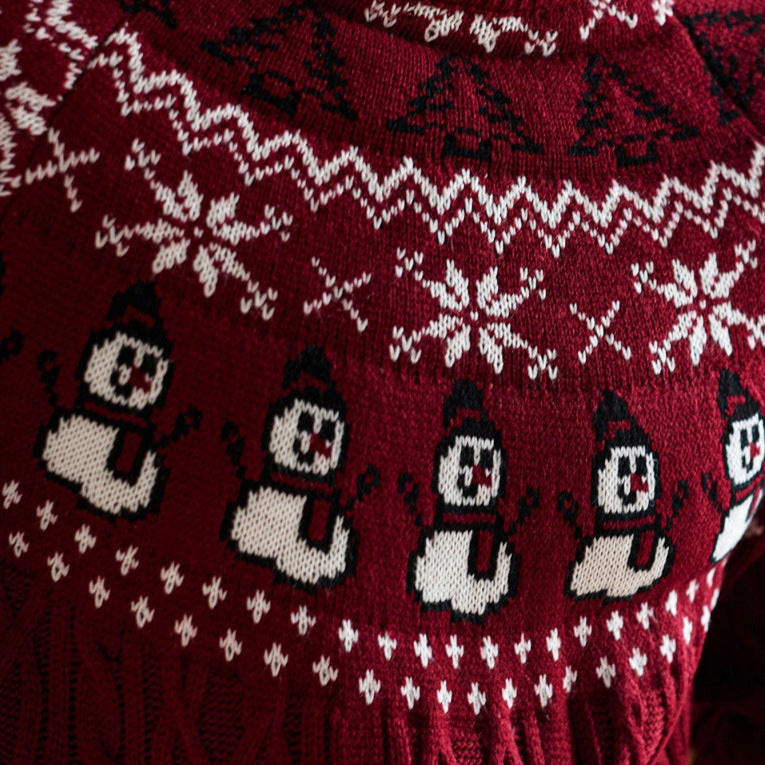 Red Christmas retro round-neck cable knit sweater with snowman and snowflake pattern