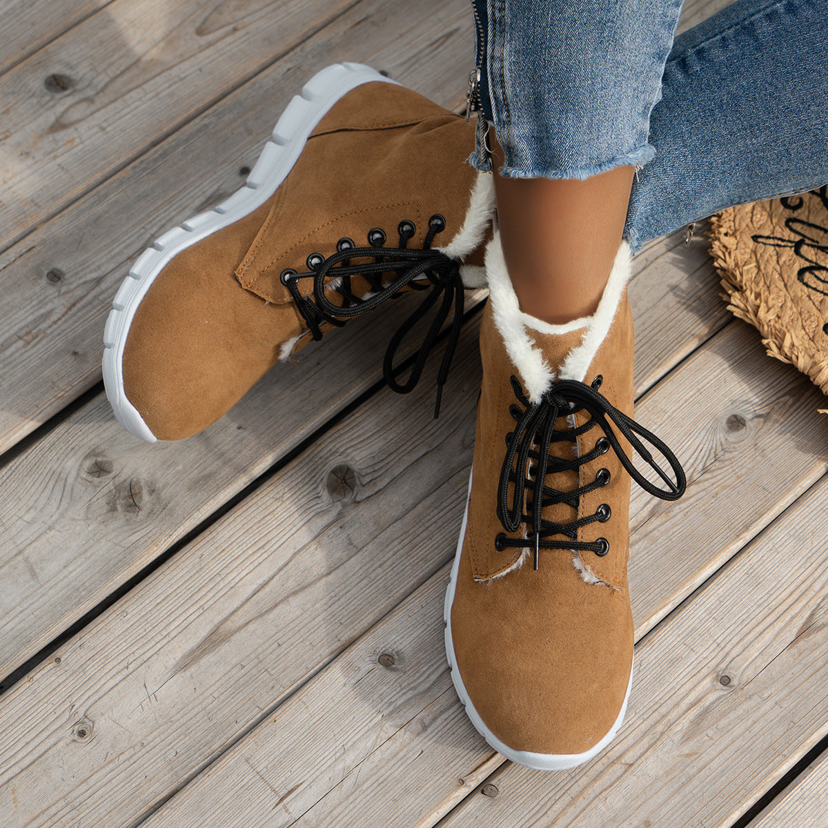 Women's Lace-Up Flat Sole Plush Ankle Boots