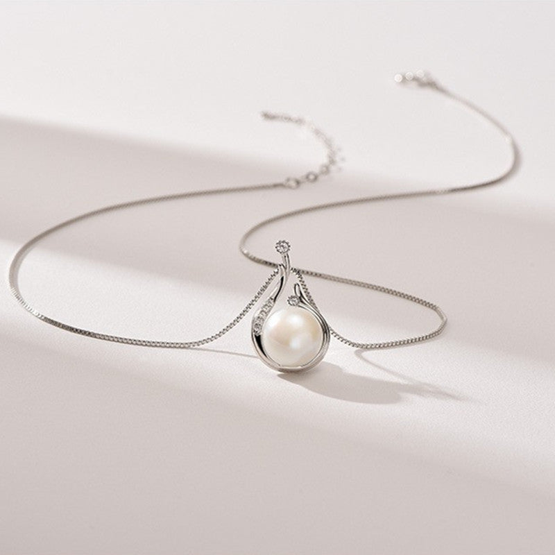 Women's Silver Freshwater Pearl Earrings and Necklace Set