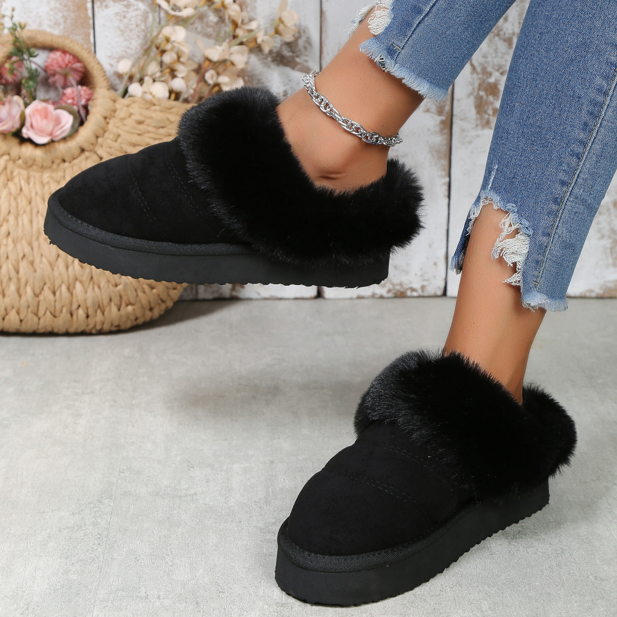 Women’s Fleece-Lined Platform Slippers