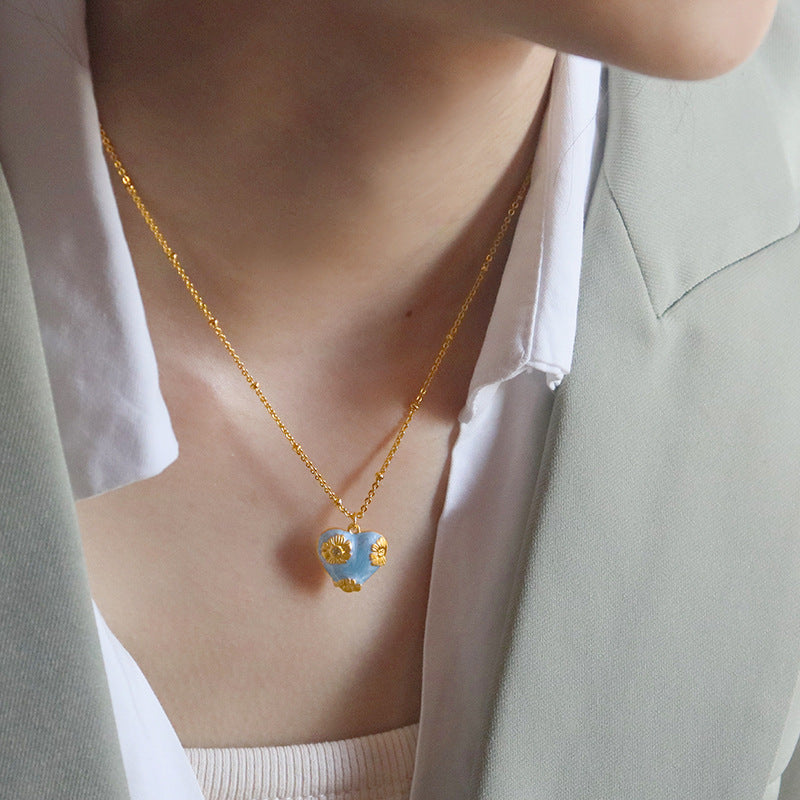 French Exquisite Blue Dripping Enamel Flower Love Necklace For Women