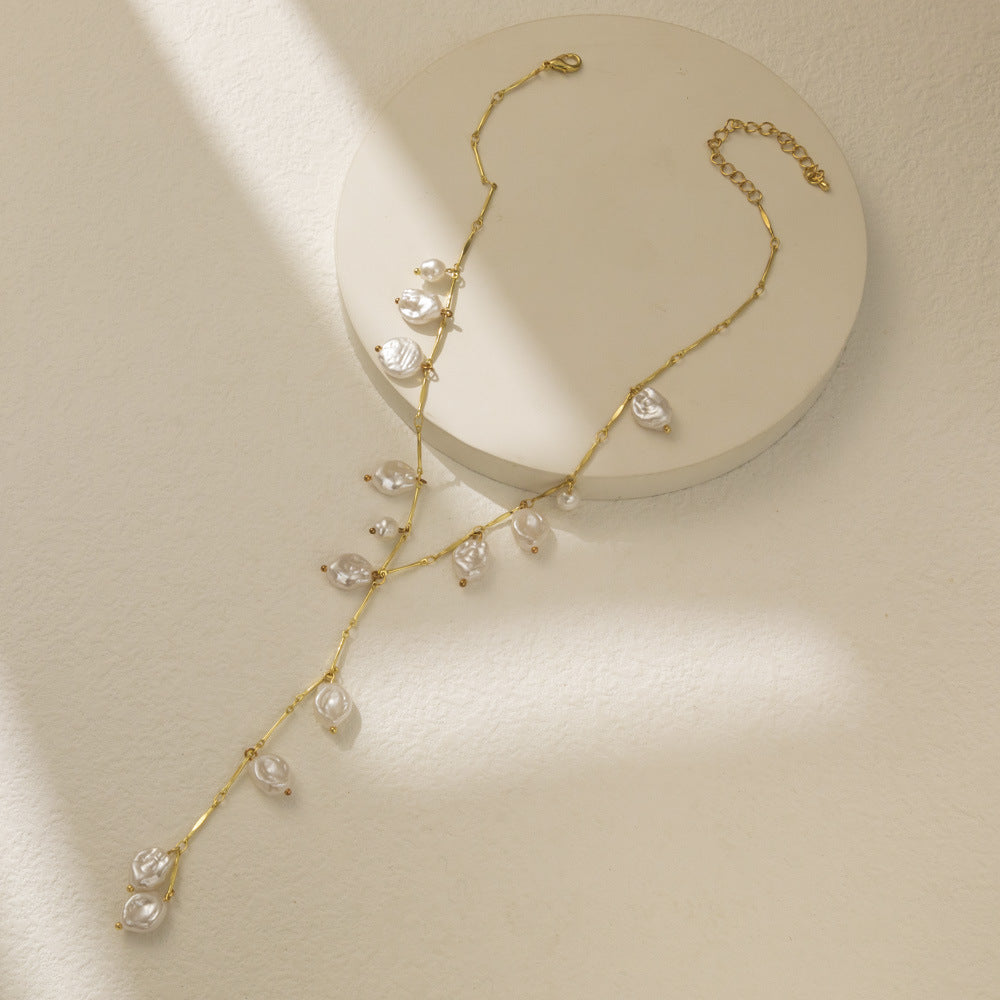 Creative Chain Stitching Pearl Pendant Necklace