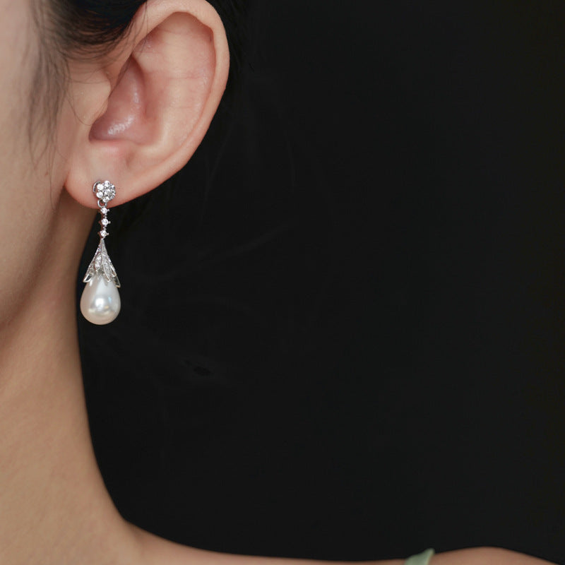 Elegant Pearl Drop Earrings