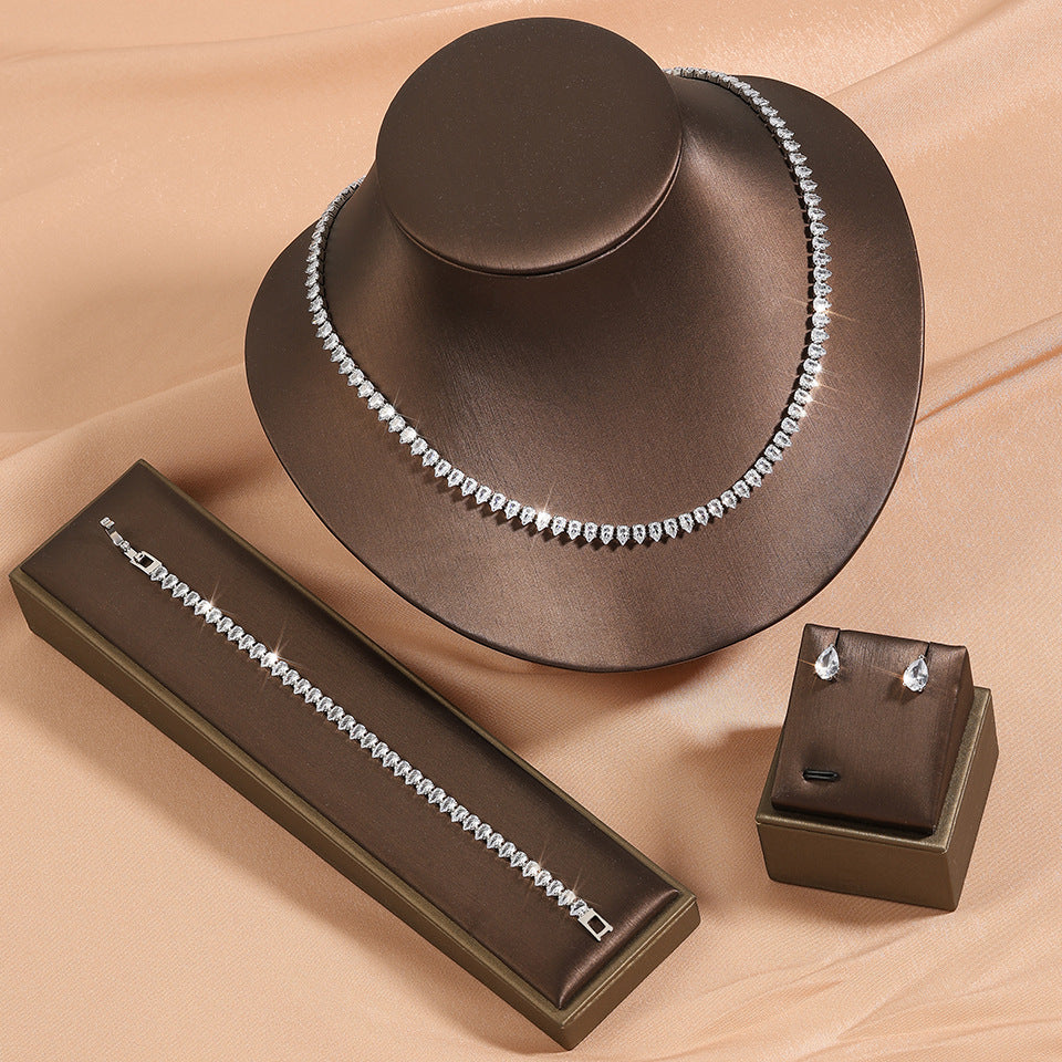 Simple And Elegant Zircon Jewelry Set