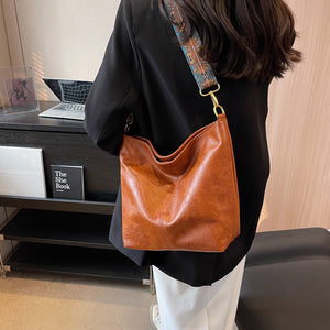 Women’s Retro Bucket Messenger Bag with Wide Shoulder Strap in 4 Colors - Wazzi's Wear