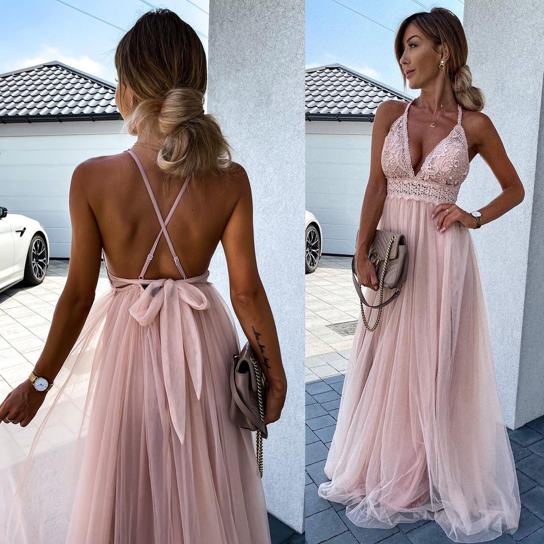 Women’s Sleeveless V-Neck Evening Gown with Chiffon Skirt