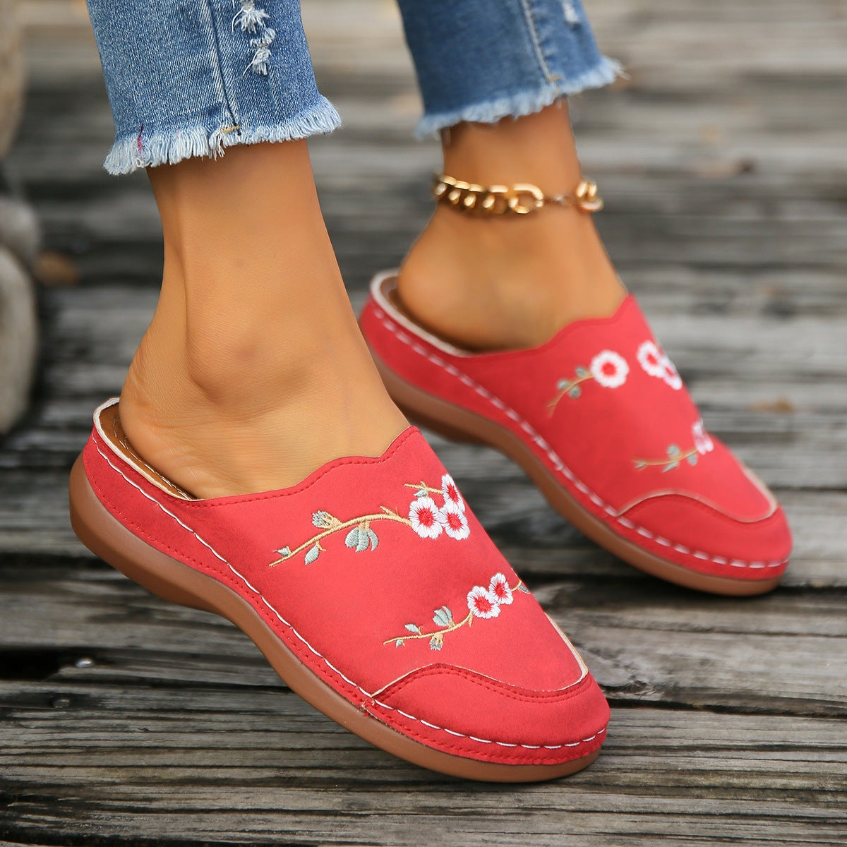 Embroidered Closed Toe Slip On Shoes