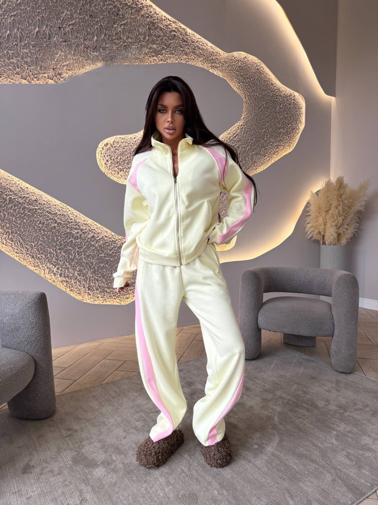 Womens Long-Sleeve Zip-Up Jacket And Sweatpants Two-Piece Set