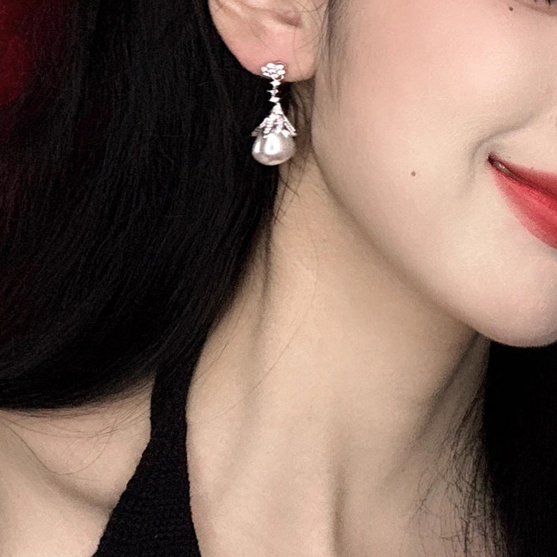 Elegant Pearl Drop Earrings