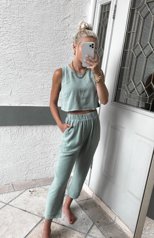 Women's Sleeveless Cropped Top with Matching Cropped Pants in 3 Colors S-XL