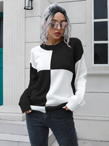 Women's Checkered Long Sleeve Sweater Small - Wazzi's Wear