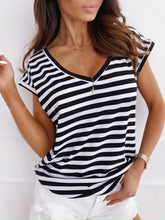 Load image into Gallery viewer, Women&#39;s Striped V-Neck Short Sleeve Top Size 4