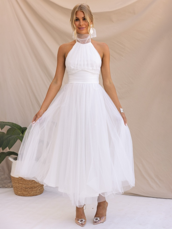 Women’s Elegant Sleeveless Halter Neck Formal Dress with Cinched High Waist