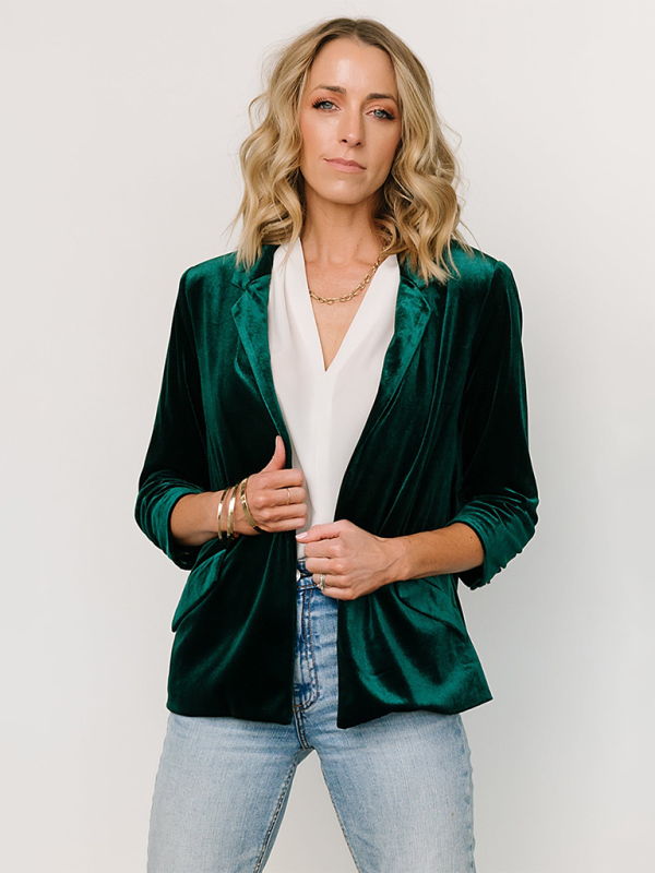 Women’s Velvet Blazer with Lapel and Pockets