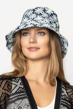 Load image into Gallery viewer, Daisy Bucket Hat - Wazzi&#39;s Wear