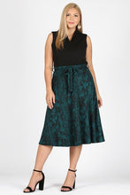 Load image into Gallery viewer, Plus Size Emerald Green High Waisted Skirt