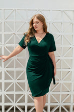 Load image into Gallery viewer, Women’s Plus Size V-Neck Short Sleeve Midi Dress with Waist Tie in 5 Colors L-XXXL