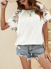 Load image into Gallery viewer, Women&#39;s Flutter Sleeve Floral Panel Tee with Lace in 3 Colors Sizes 4-12