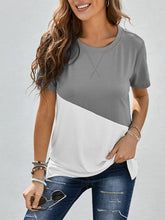 Load image into Gallery viewer, Women&#39;s Loose Fit Color Block Top in 4 Colors S-XXL